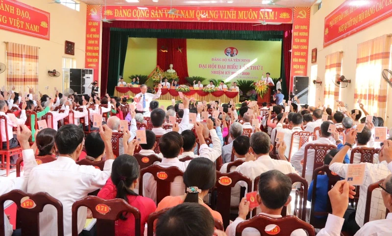 Phó Chủ tịch Thường trực HĐND tỉnh Lê Tiến Lam dự Đại hội Đại biểu đảng bộ xã Yên Ninh lần thứ I