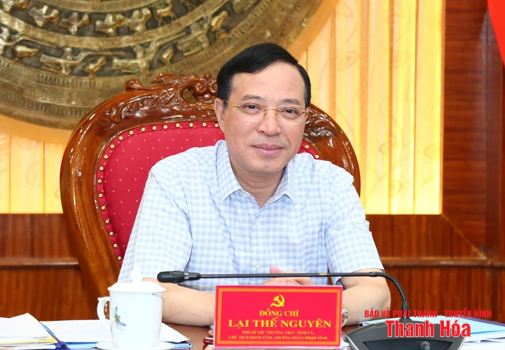 Phó Bí thư Thường trực Tỉnh ủy Lại Thế Nguyên cho ý kiến về công tác chuẩn bị đại hội đảng bộ 13 xã
