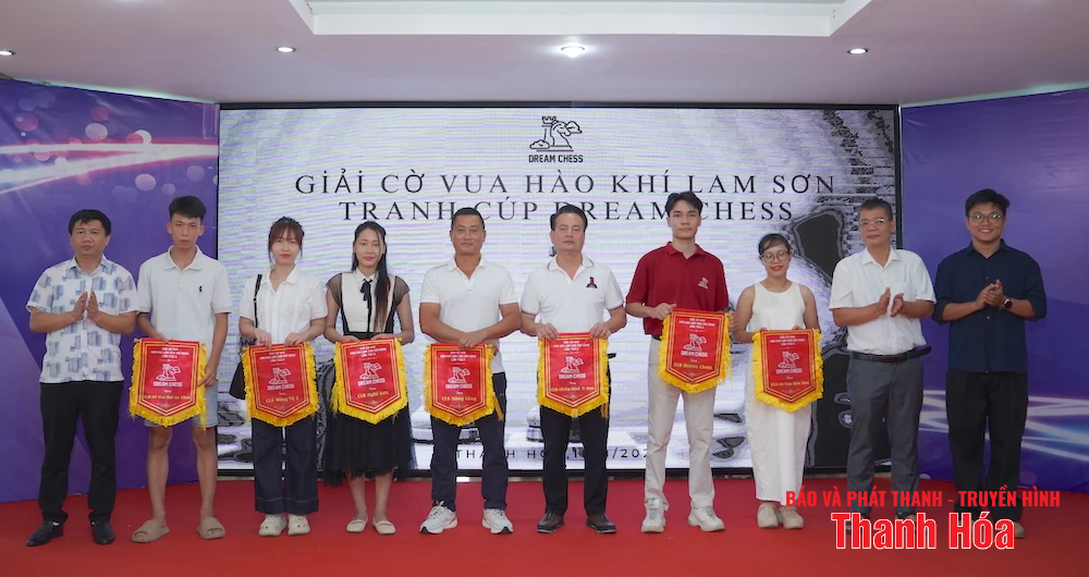 300 vận động viên nhí tranh tài tại Giải cờ vua Hào khí Lam Sơn lần thứ 2