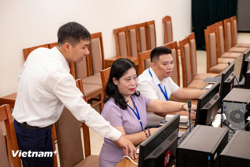 Bộ Nội vụ chọn 34 cán bộ tiêu biểu để biệt phái về địa phương trong 3 tháng