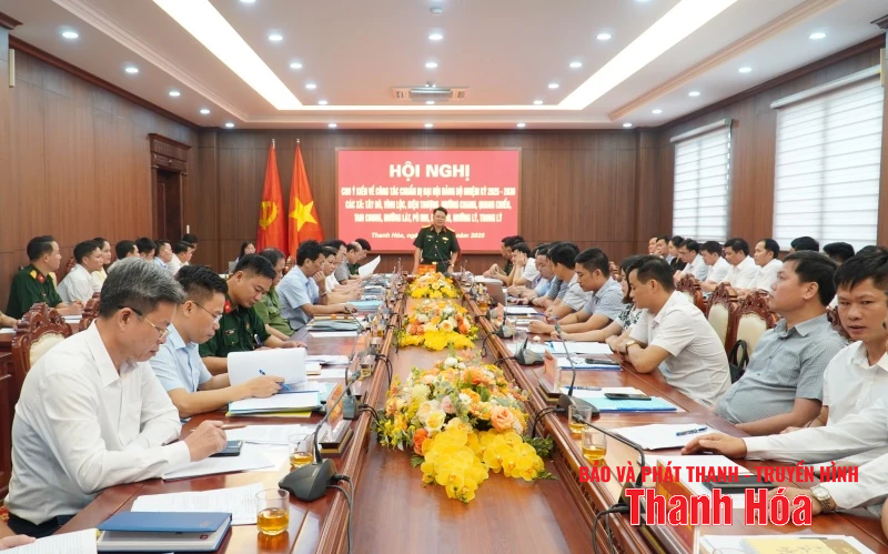 Cho ý kiến về công tác chuẩn bị Đại hội Đảng bộ các xã mới