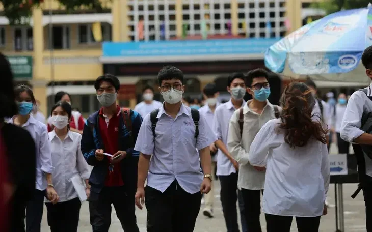Không được yêu cầu thí sinh xác nhận nhập học trước ngày 22/8