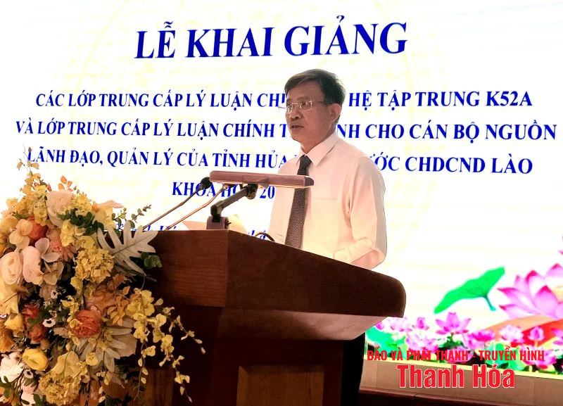 Khai giảng các lớp Trung cấp lý luận chính trị hệ tập trung khóa học 2025-2026