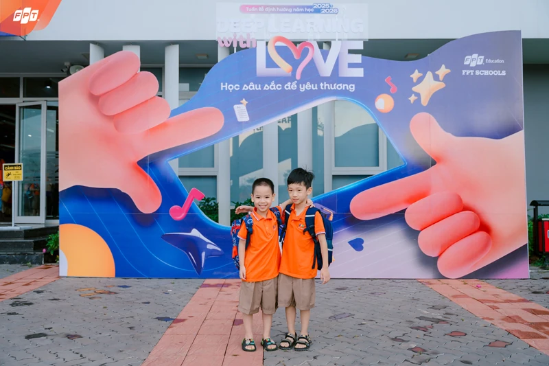 Rộn ràng ngày tựu trường, FPT School Thanh Hóa khởi động hành trình học tập sâu sắc để yêu thương