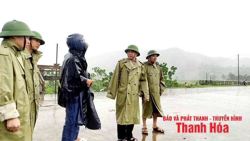 Ngập lụt, chia cắt cục bộ; bước đầu ghi nhận nhiều thiệt hại về nhà cửa, hoa màu