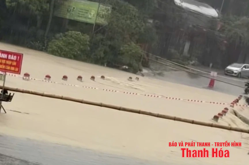 Ngập lụt, chia cắt cục bộ; bước đầu ghi nhận nhiều thiệt hại về nhà cửa, hoa màu