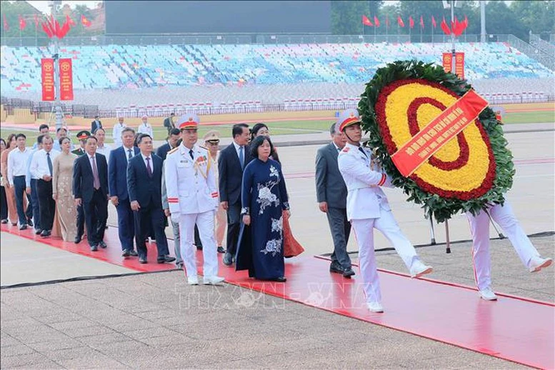 80 năm Quốc khánh: Lãnh đạo Đảng, Nhà nước vào Lăng viếng Chủ tịch Hồ Chí Minh