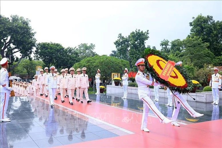 80 năm Quốc khánh: Lãnh đạo Đảng, Nhà nước vào Lăng viếng Chủ tịch Hồ Chí Minh