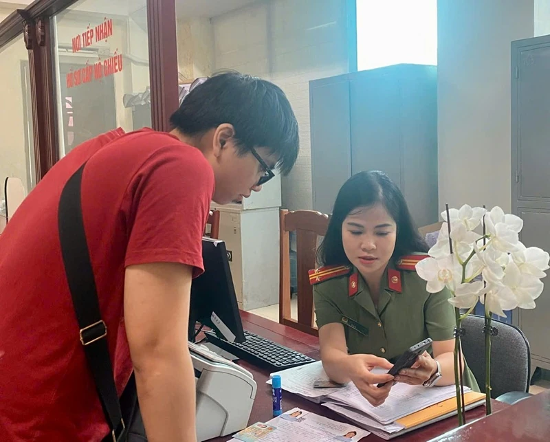 Cảnh giác với thủ đoạn lừa đảo nhận hộ chiếu qua đường bưu chính