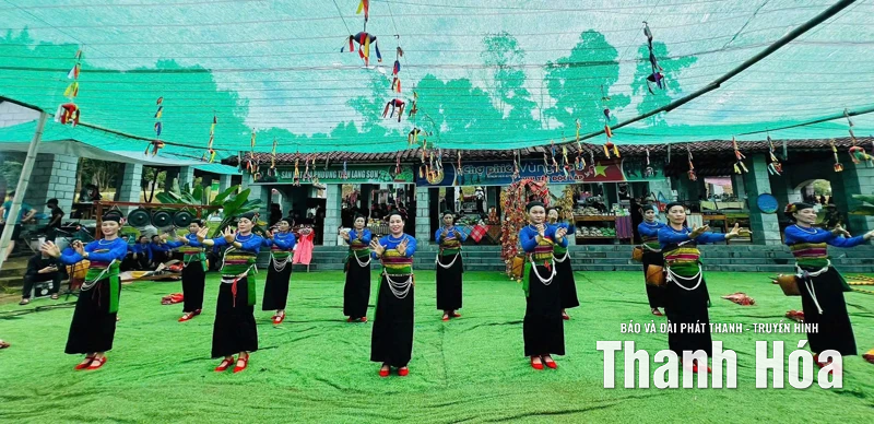 Quảng bá văn hóa dân tộc qua nghệ thuật biểu diễn