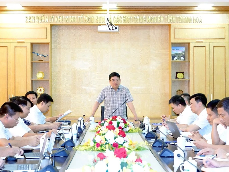 PC Thanh Hóa và Ban Quản lý KKT Nghi Sơn và các KCN tỉnh chung tay tháo gỡ khó khăn về điện năng