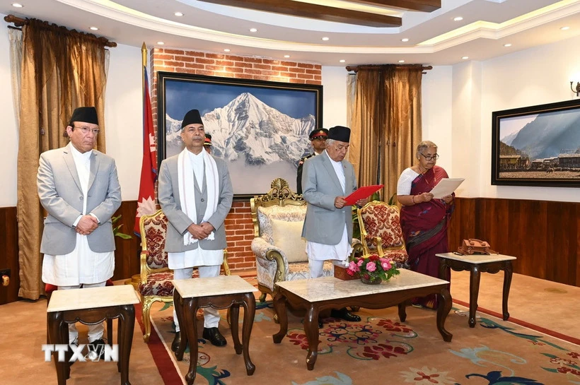 Nepal: Lãnh đạo lâm thời cam kết chống tham nhũng