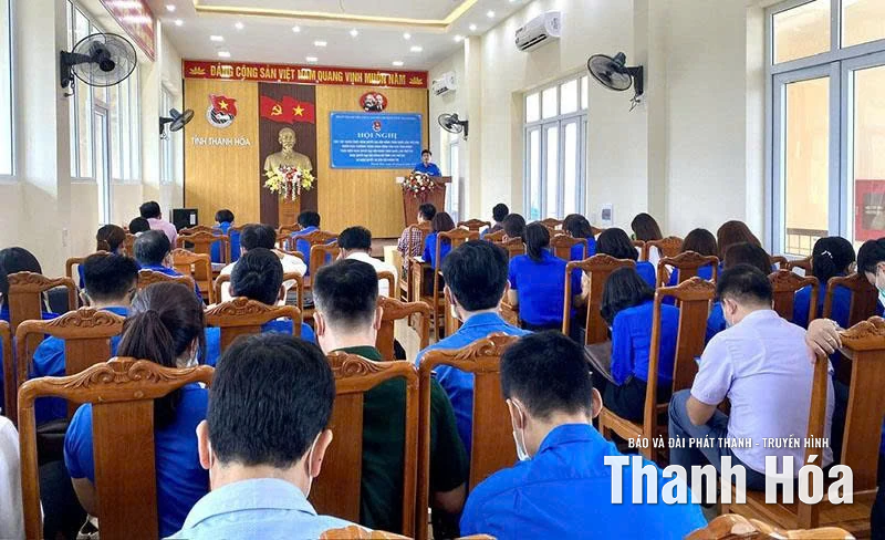 Trị “bệnh” lười học tập, nghiên cứu nghị quyết trong cán bộ, đảng viên (Bài cuối): Cần “thay thang, đổi thuốc”