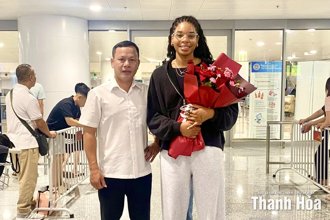 Ngoại binh người Mỹ Leah Hardeman thi đấu cho Xi măng Long Sơn Thanh Hóa tại giai đoạn II, Giải bóng chuyền vô địch quốc gia 2025