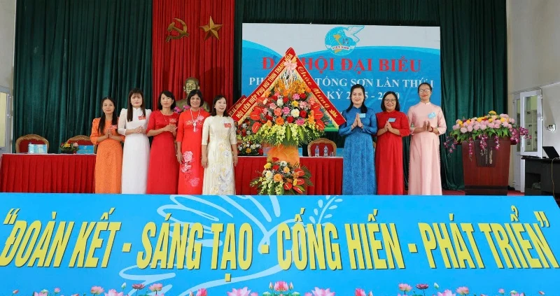Phụ nữ xã Tống Sơn góp phần xây dựng nông thôn mới nâng cao