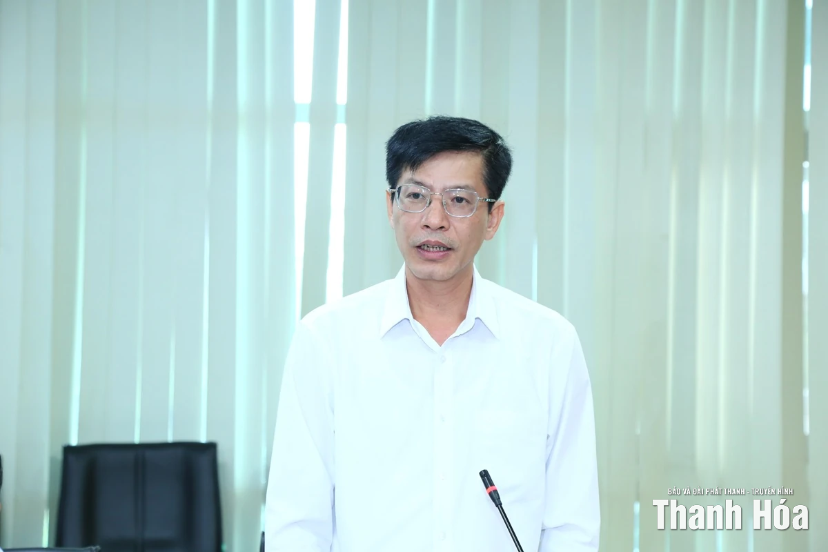 Phó Bí thư Thường trực Tỉnh ủy Nguyễn Hồng Phong thăm, làm việc với Báo và Đài Phát thanh - Truyền hình Thanh Hóa