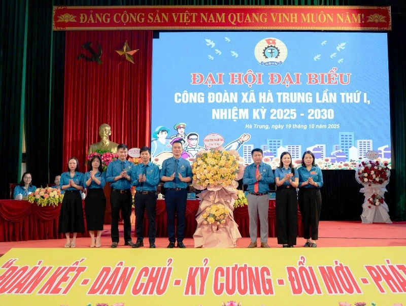 Đại hội đại biểu Công đoàn xã Hà Trung lần thứ I