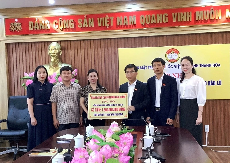 Ủy ban MTTQ tỉnh Thanh Hóa tiếp nhận ủng hộ đồng bào vùng lũ