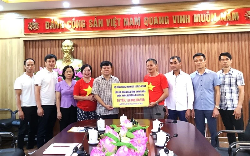 Ủy ban MTTQ tỉnh Thanh Hóa tiếp nhận ủng hộ đồng bào vùng lũ