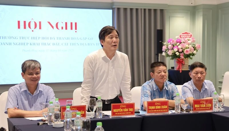 Hiệp hội Đá Thanh Hóa gặp gỡ doanh nghiệp khai thác đất, cát trên địa bàn tỉnh