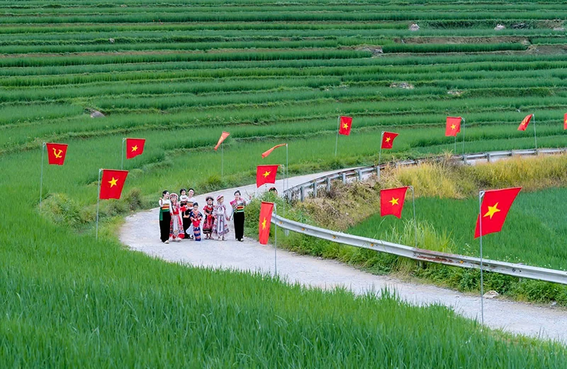 Bảo đảm an ninh trật tự, góp phần thực hiện nhiệm vụ phát triển kinh tế - xã hội