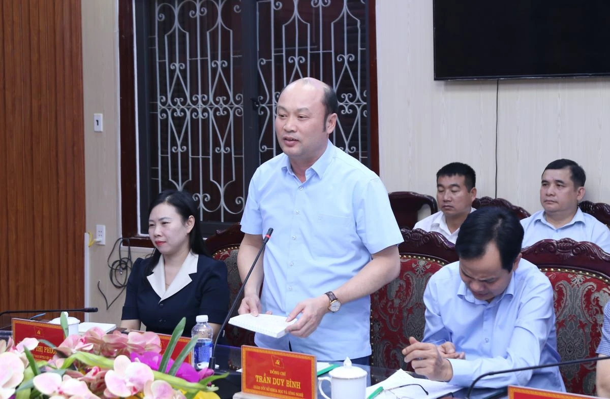 Chủ tịch UBND tỉnh Nguyễn Hoài Anh làm việc với các xã thuộc vùng huyện Quan Sơn cũ