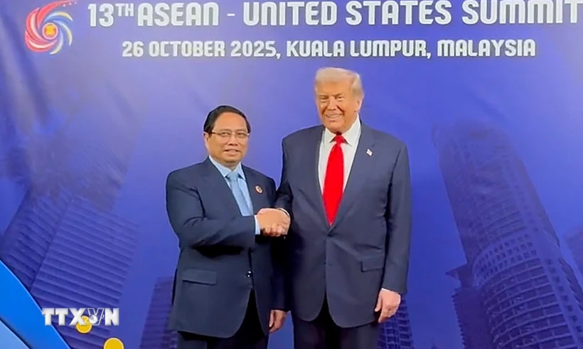 Thủ tướng Phạm Minh Chính gặp Tổng thống Hoa Kỳ Donald Trump