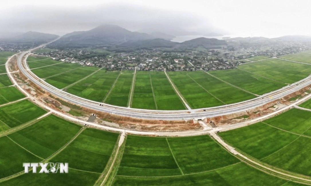 Bộ Nông nghiệp và Môi trường: Sẽ khai thông tin sổ đỏ trên ứng dụng VNeID