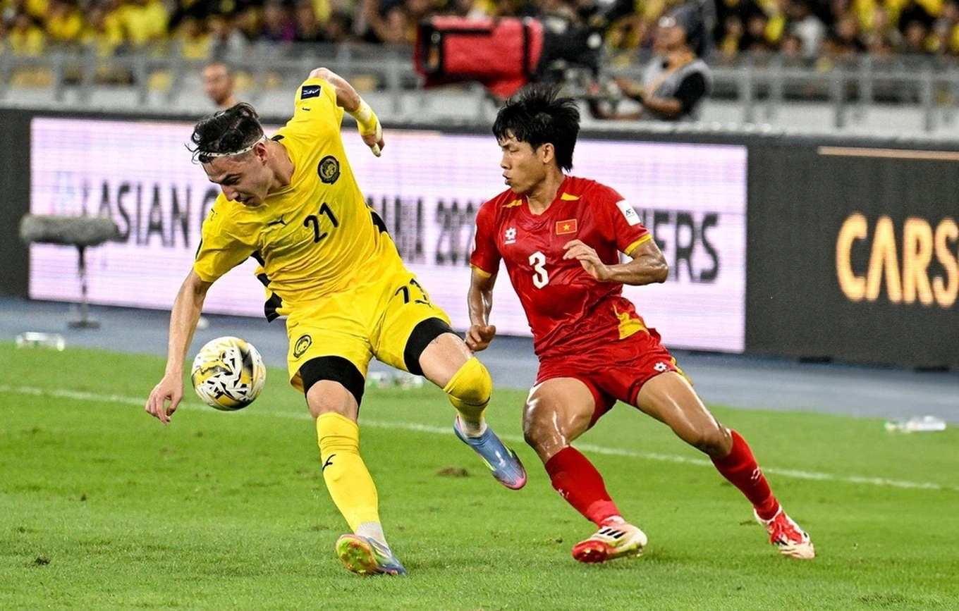 MU phá dớp 9 năm không thắng tại Anfield; Hải Phòng đẩy HAGL xuống đáy BXH V.League 2025/2026