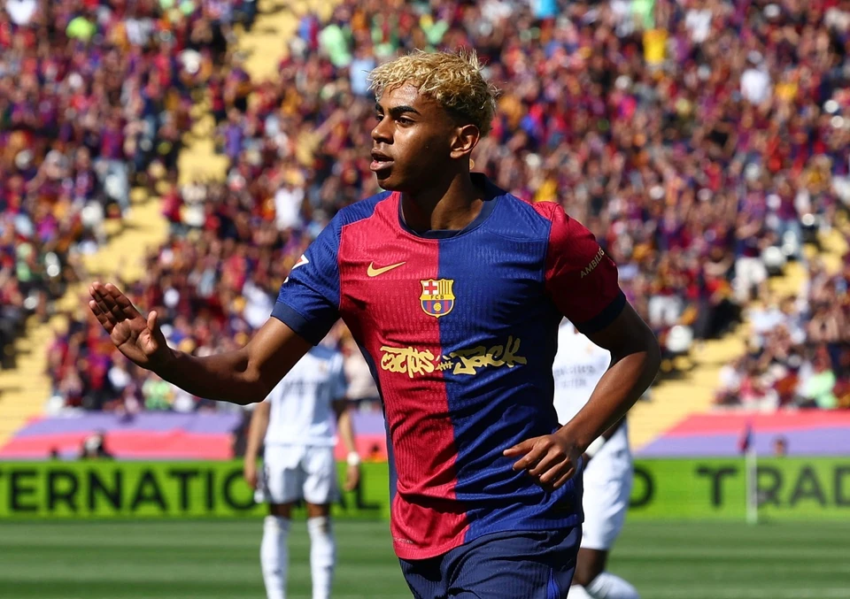 Nguyễn Trung Kiên tạm quyền dẫn dắt CLB Nam Định; Barcelona tổn thất trước El Clasico