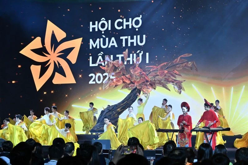Khai mạc Hội chợ Mùa Thu lần thứ nhất - năm 2025