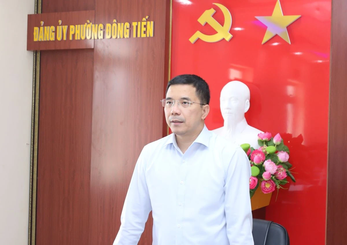 Phó Bí thư Thường trực Tỉnh ủy Nguyễn Hồng Phong thăm, làm việc tại phường Đông Tiến