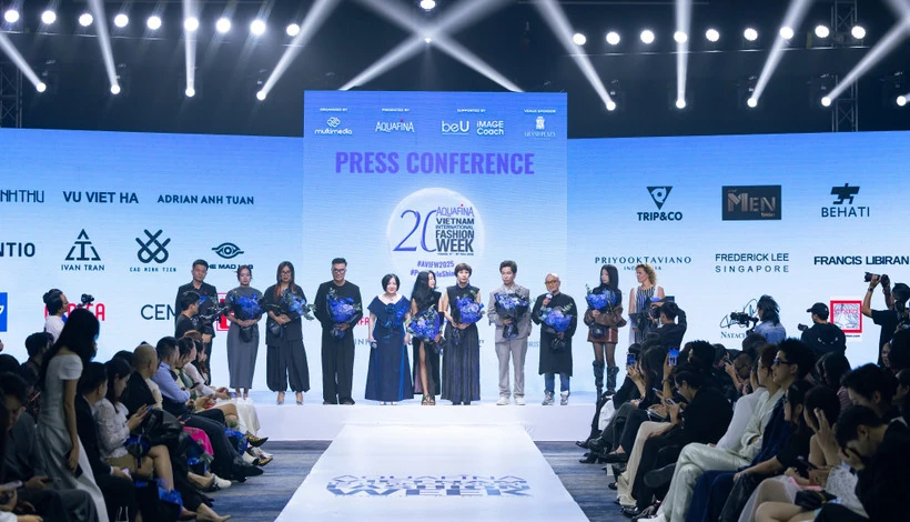 Tuần lễ Thời trang Quốc tế Việt Nam Thu Đông 2025 quy tụ nhiều nhà thiết kế quốc tế