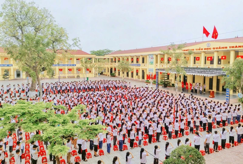 Xây dựng trường chuẩn quốc gia vì mục tiêu đổi mới giáo dục