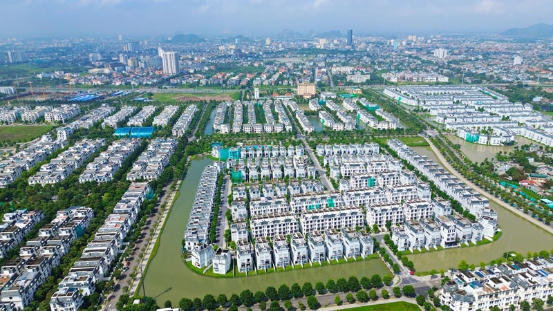 Nâng cao nguồn thu, đảm bảo nguồn chi cho phát triển