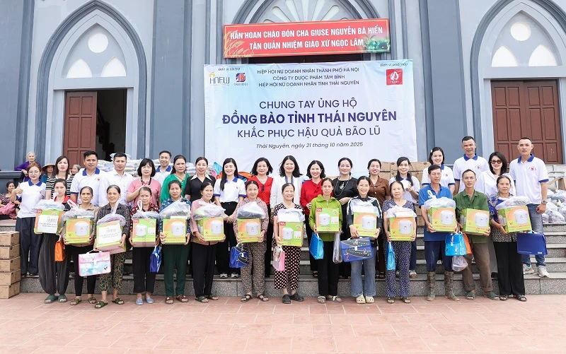 Dược phẩm Tâm Bình ủng hộ đồng bào Thái Nguyên khắc phục hậu quả bão lũ
