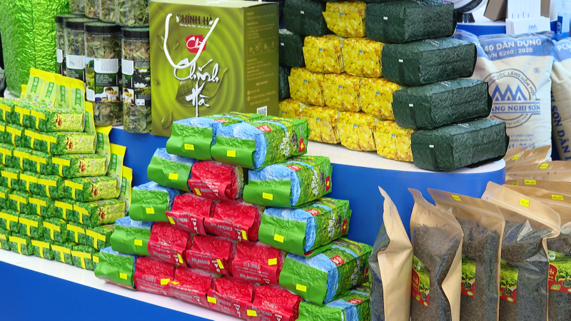 Sức hút của gian hàng tỉnh Thanh Hóa tại Hội chợ Mùa Thu