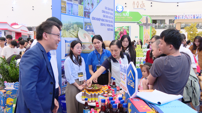 Đặc sắc sản phẩm hàng hoá tiêu biểu tỉnh Thanh Hoá tại Hội chợ Mùa Thu