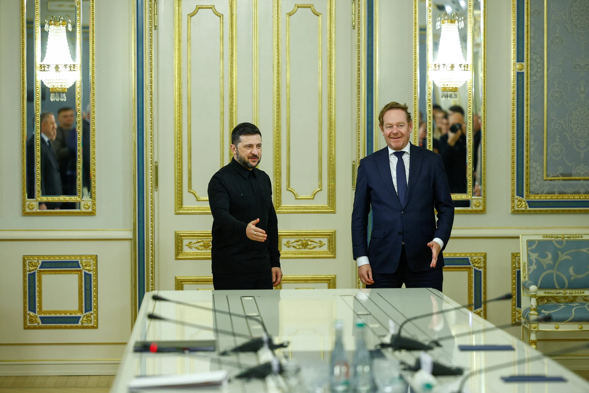 Tổng thống Ukraine chỉ thị Bộ Quốc phòng “xuất khẩu vũ khí có kiểm soát”