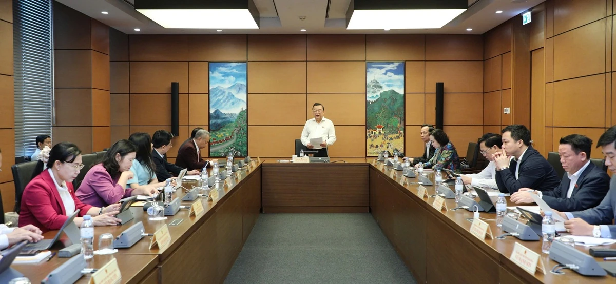 Đoàn ĐBQH Thanh Hóa tham gia góp ý vào các dự án luật liên quan đến quy hoạch