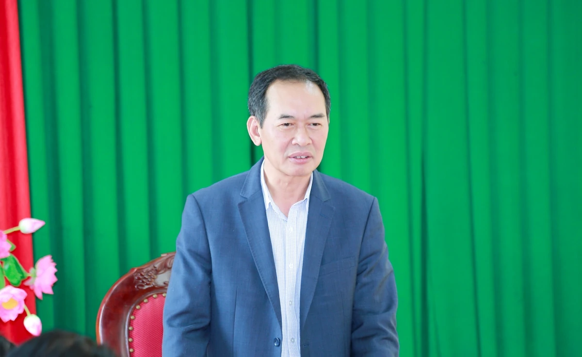 Phó Bí thư Tỉnh ủy, Chủ tịch Ủy ban MTTQ tỉnh Trịnh Tuấn Sinh thăm, làm việc với các xã Thạch Quảng, Thành Vinh và Thạch Bình