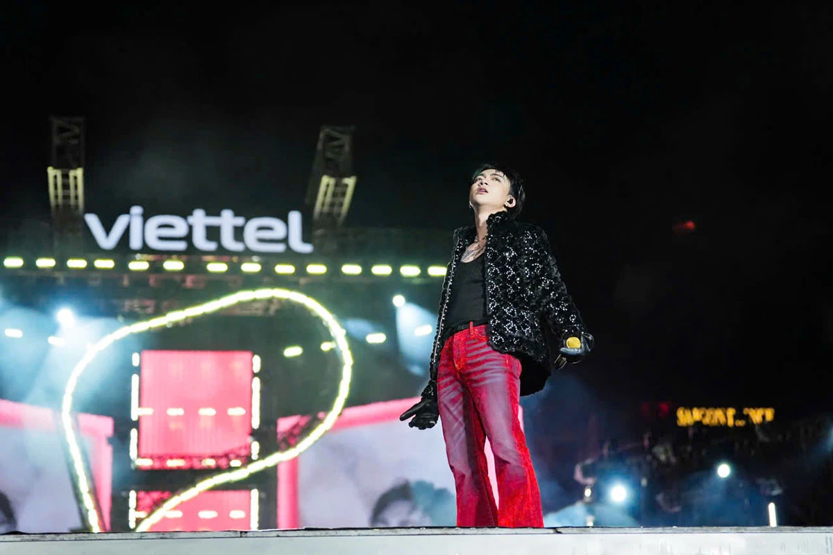 Y-FEST 2025 - Hòa nhịp cảm xúc cùng âm nhạc và công nghệ của Viettel