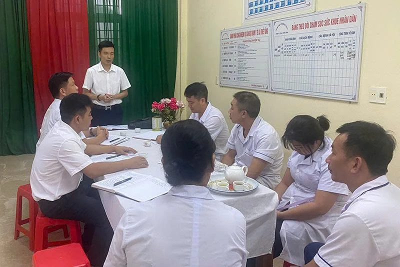 Kiểm tra, giám sát, phòng ngừa lãng phí, tiêu cực ở Đảng bộ xã Thiết Ống
