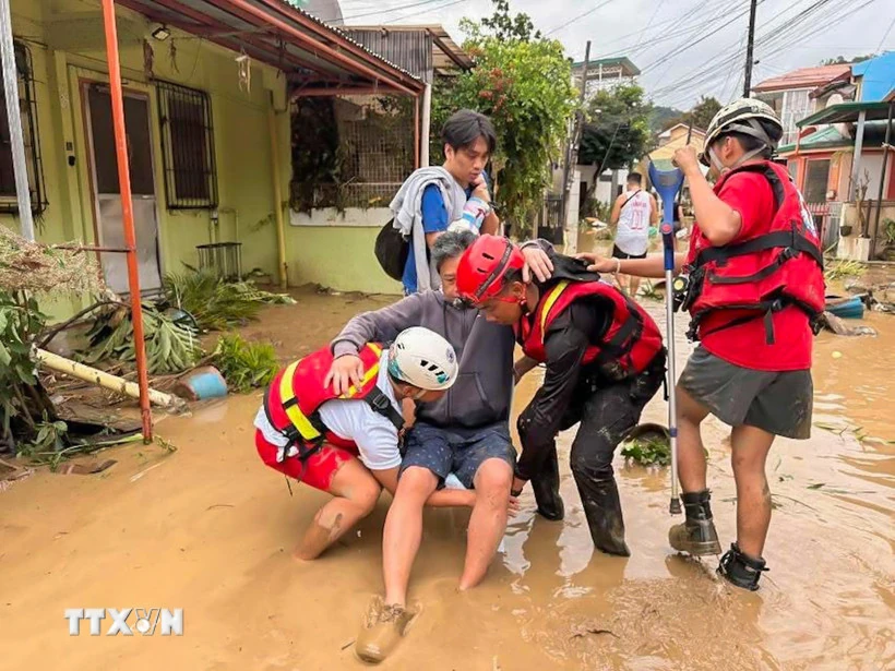 Philippines bắt đầu công tác dọn dẹp sau bão Kalmaegi