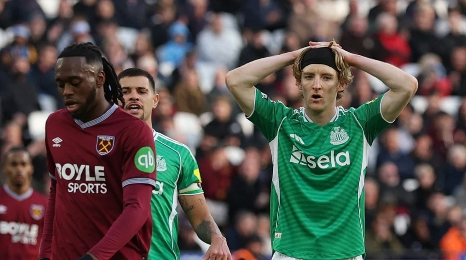 HLV Kim Sang-sik chỉ ra thói quen xấu của cầu thủ Việt Nam; Man City áp sát ngôi đầu Premier League