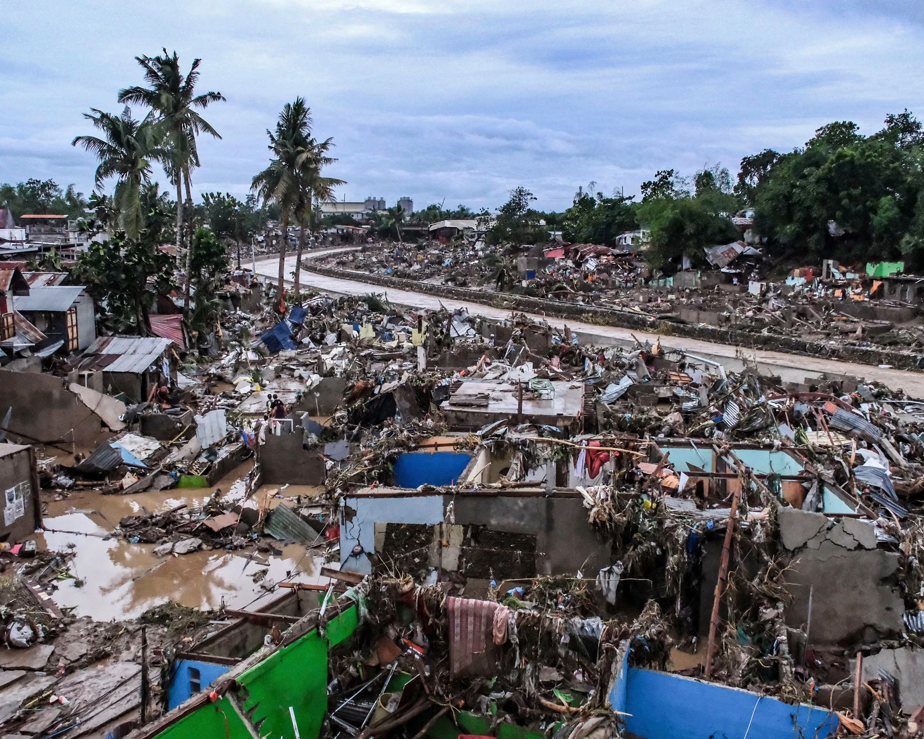 Philippines: Hàng chục người thiệt mạng sau khi bão Kalmaegi tàn phá miền Trung