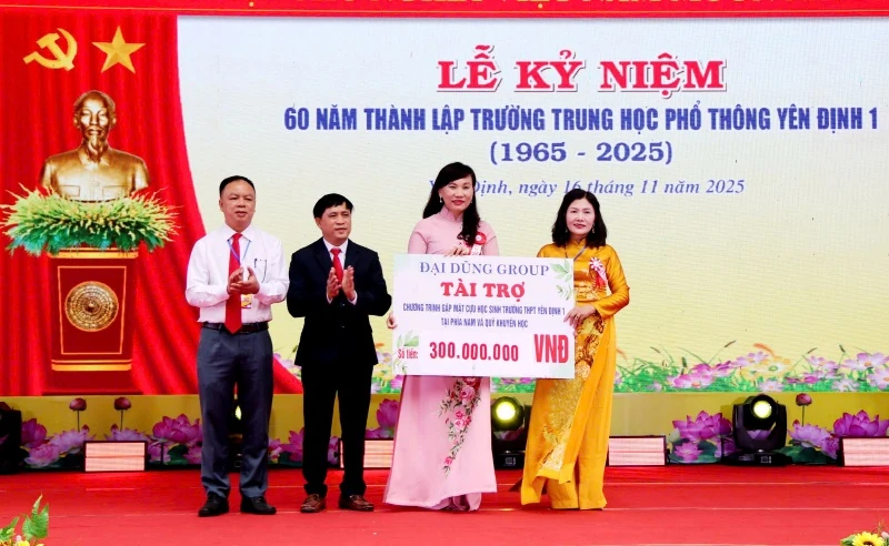 Trường THPT Yên Định I kỷ niệm 60 năm thành lập 