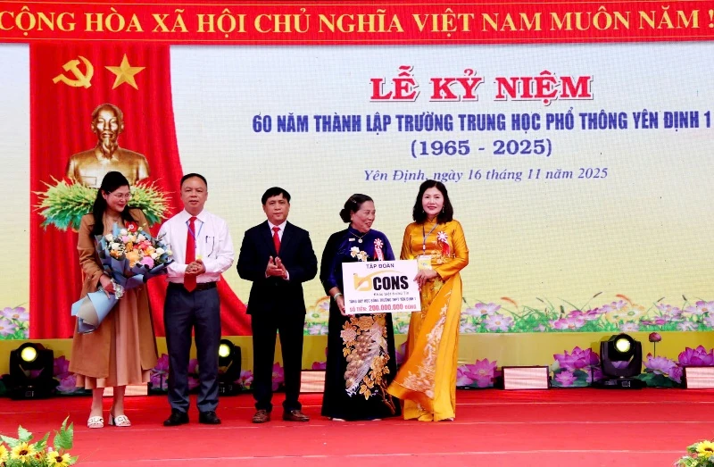 Trường THPT Yên Định I kỷ niệm 60 năm thành lập 