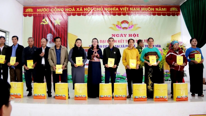 Bản Sại phát huy truyền thống văn hoá dân tộc, chăm lo đời sống Nhân dân