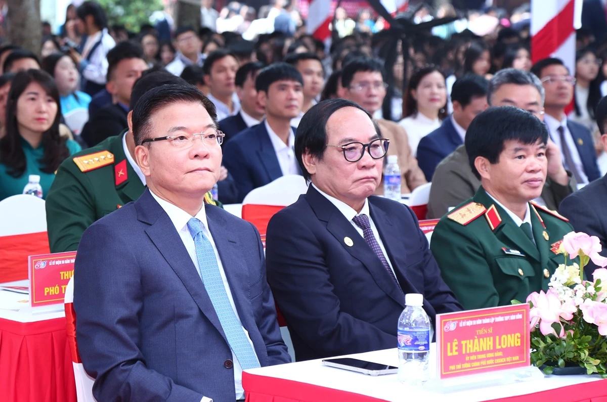 Phấn đấu xây dựng Trường THPT Hàm Rồng trong nhóm dẫn đầu cả nước về chất lượng giáo dục vào năm 2030